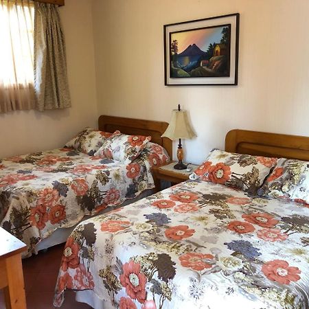 Posada De Los Volcanes Panajachel Ngoại thất bức ảnh