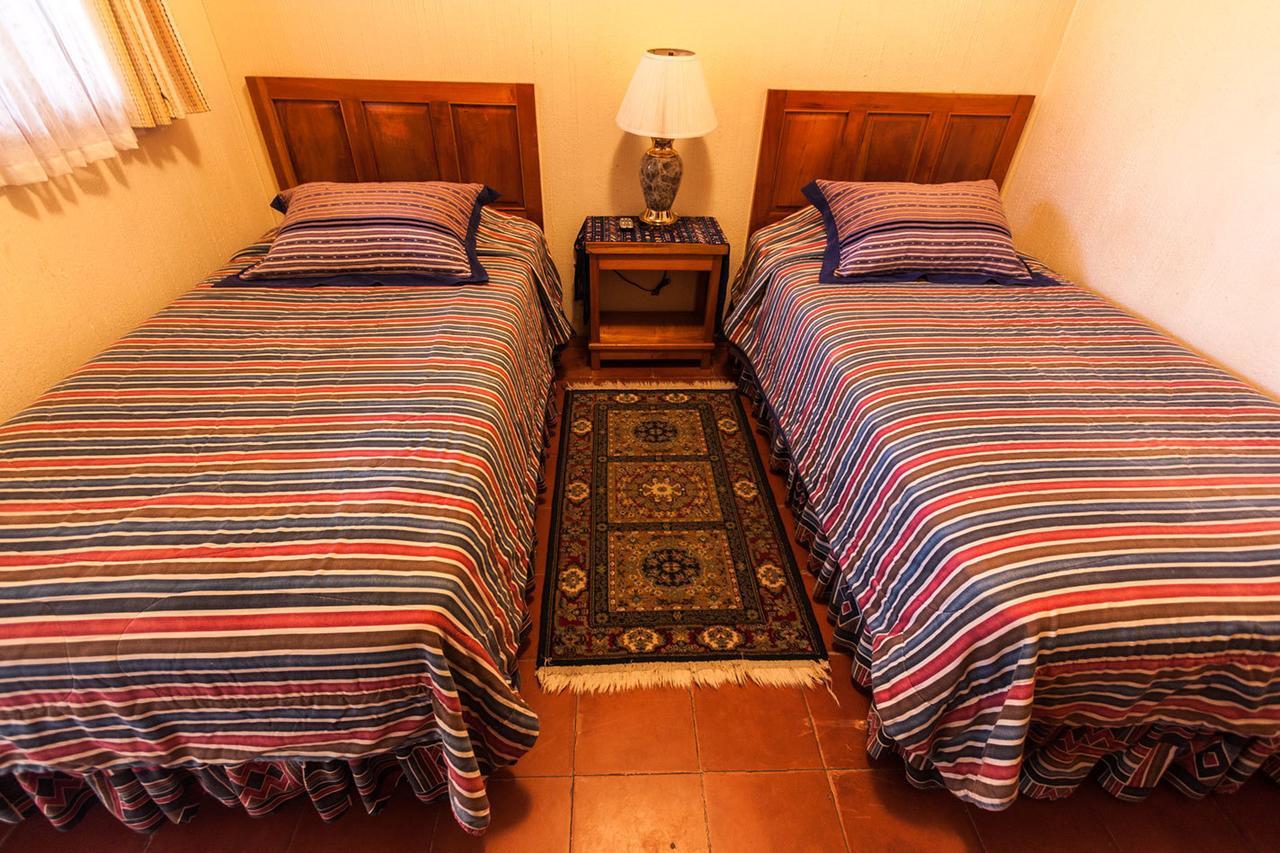 Posada De Los Volcanes Panajachel Ngoại thất bức ảnh