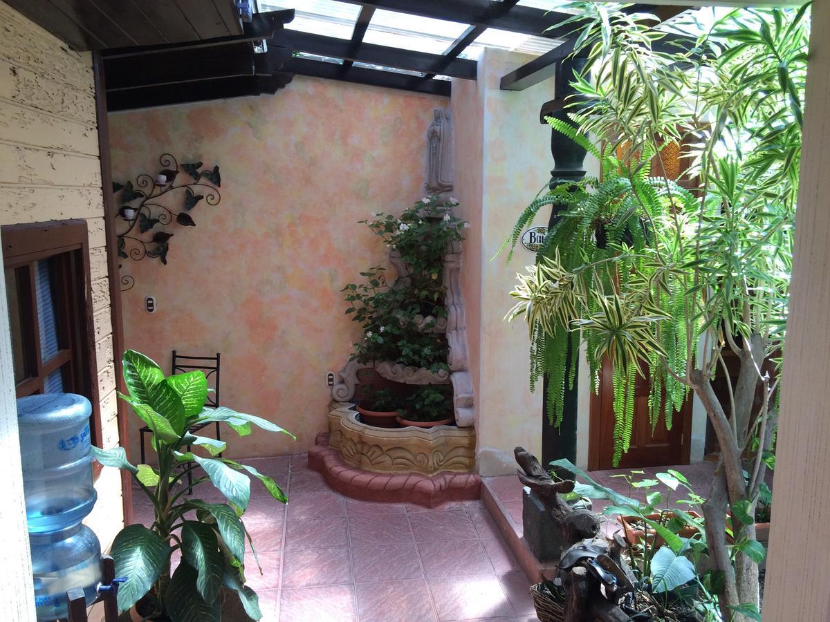 Posada De Los Volcanes Panajachel Ngoại thất bức ảnh