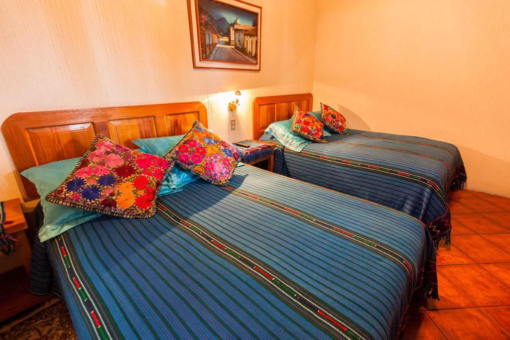 Posada De Los Volcanes Panajachel Ngoại thất bức ảnh